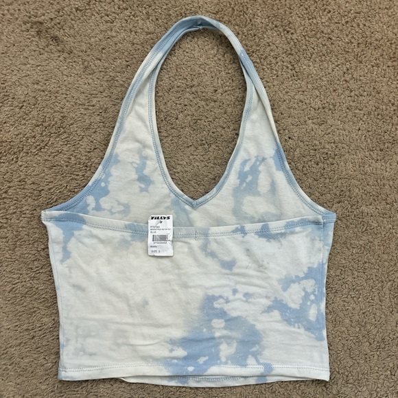 Light Blue and White Halter Cropped Tank Size S - Picture 2 of 7